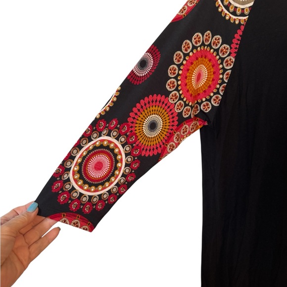 BLACK TOP w/PRINT 3/4 SLEEVES   XLARGE  #U - Picture 3 of 6